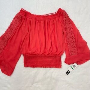 NWT XOXO melon color blouse gathered dropped shoulder bell sleeve w/ lace Large 